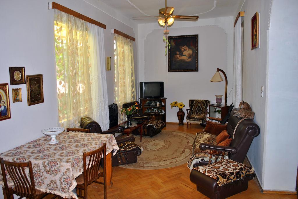 Tamar Guest House Gori Szoba fotó